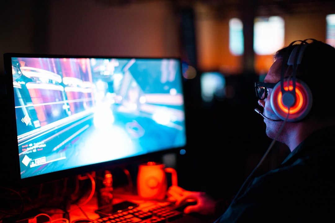 Cocoon gameplay